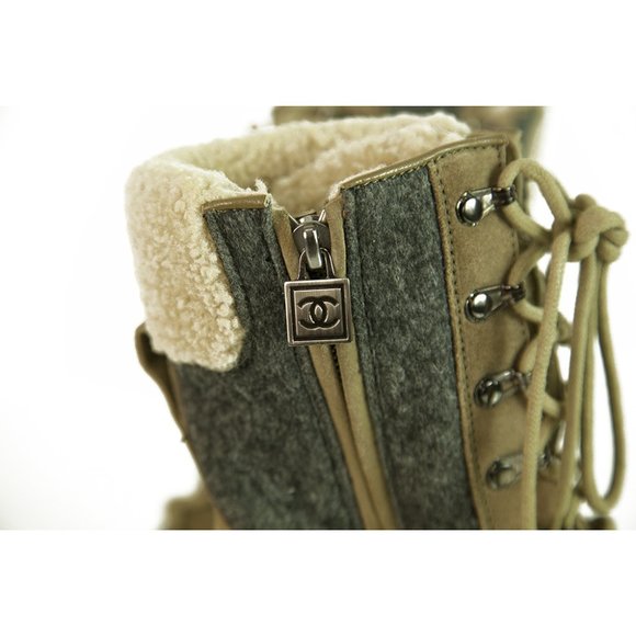 CHANEL  Khaki Suede & Grey wool Booties 38,5 FR - Picture 8 of 9